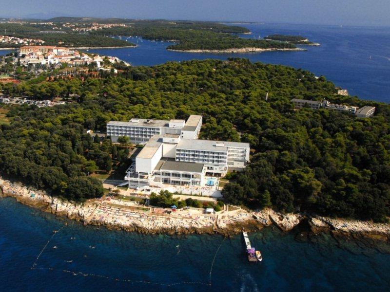 Hotel Пула Екстериор снимка